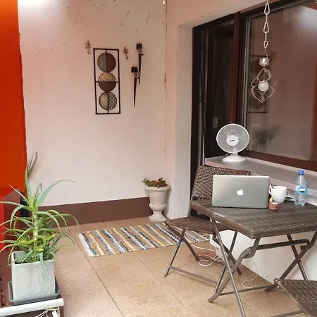 Garden Paradise,flat Near Messe Köln